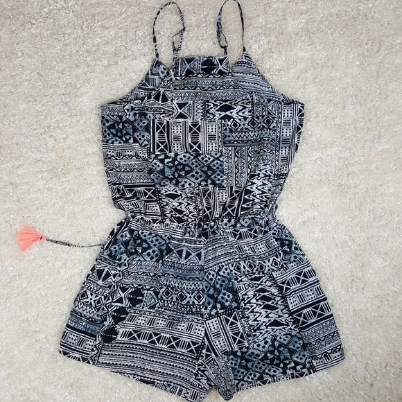Blue Island Abstract Geometric Print Romper - Picture 2 of 7